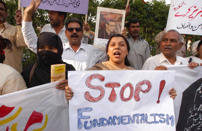 DSC 06 Pakistan protest upres for web