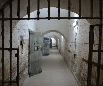 Wurmbrand Prison 01