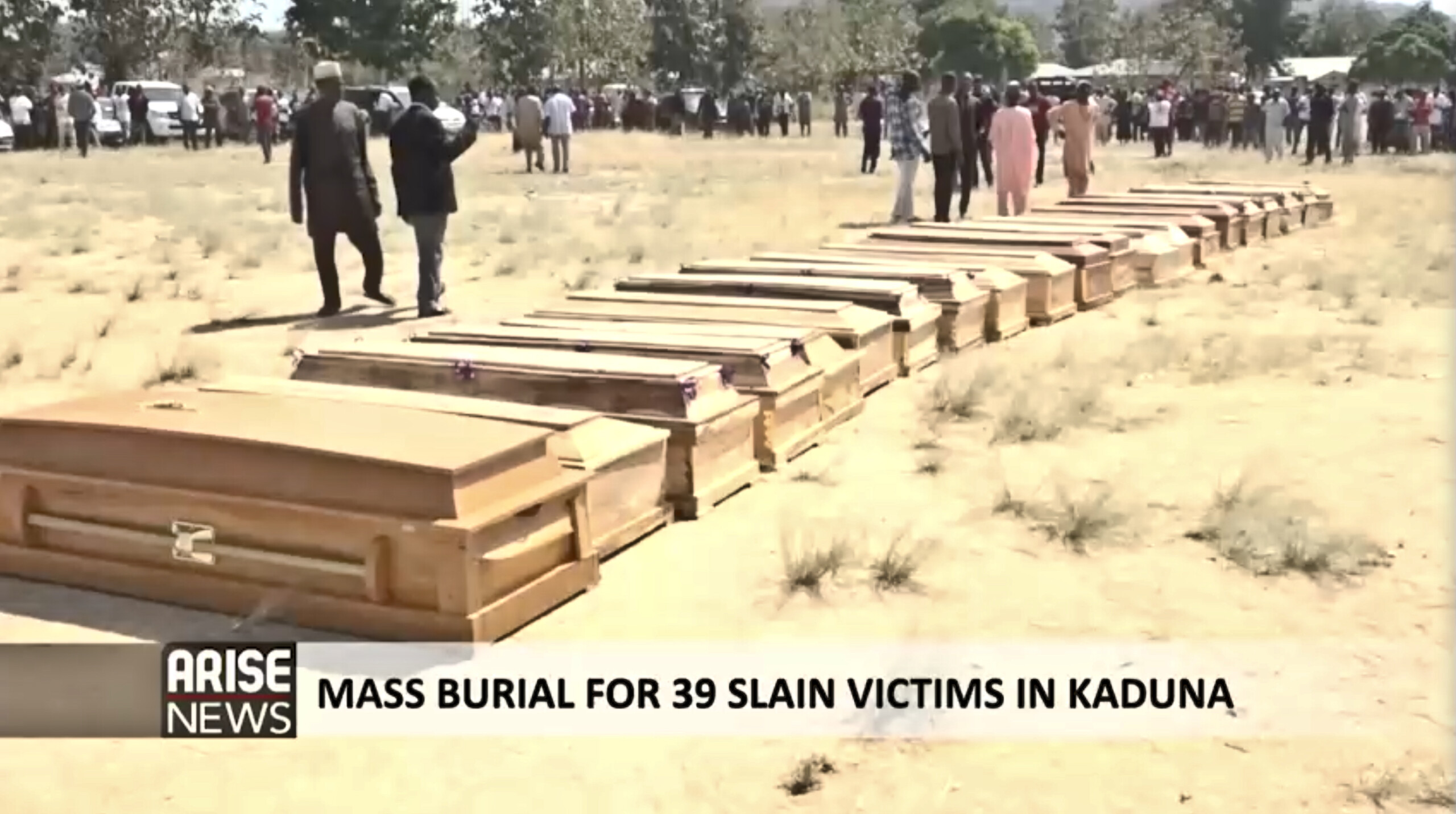 Mass burial of victims in Kaduna. Picture Arise News scaled